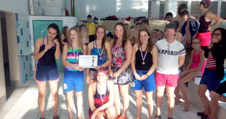 Středoškolské plavání vítězně pro Zlín